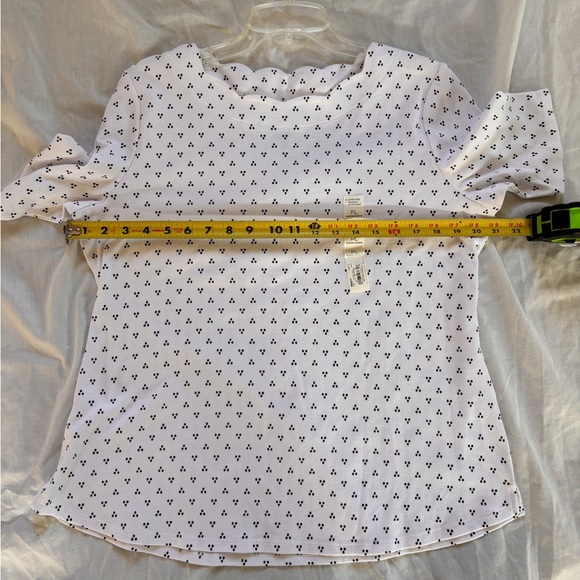 Croft and Barrow white and black dot print scalloped boat neckline, size PL - Picture 6 of 8